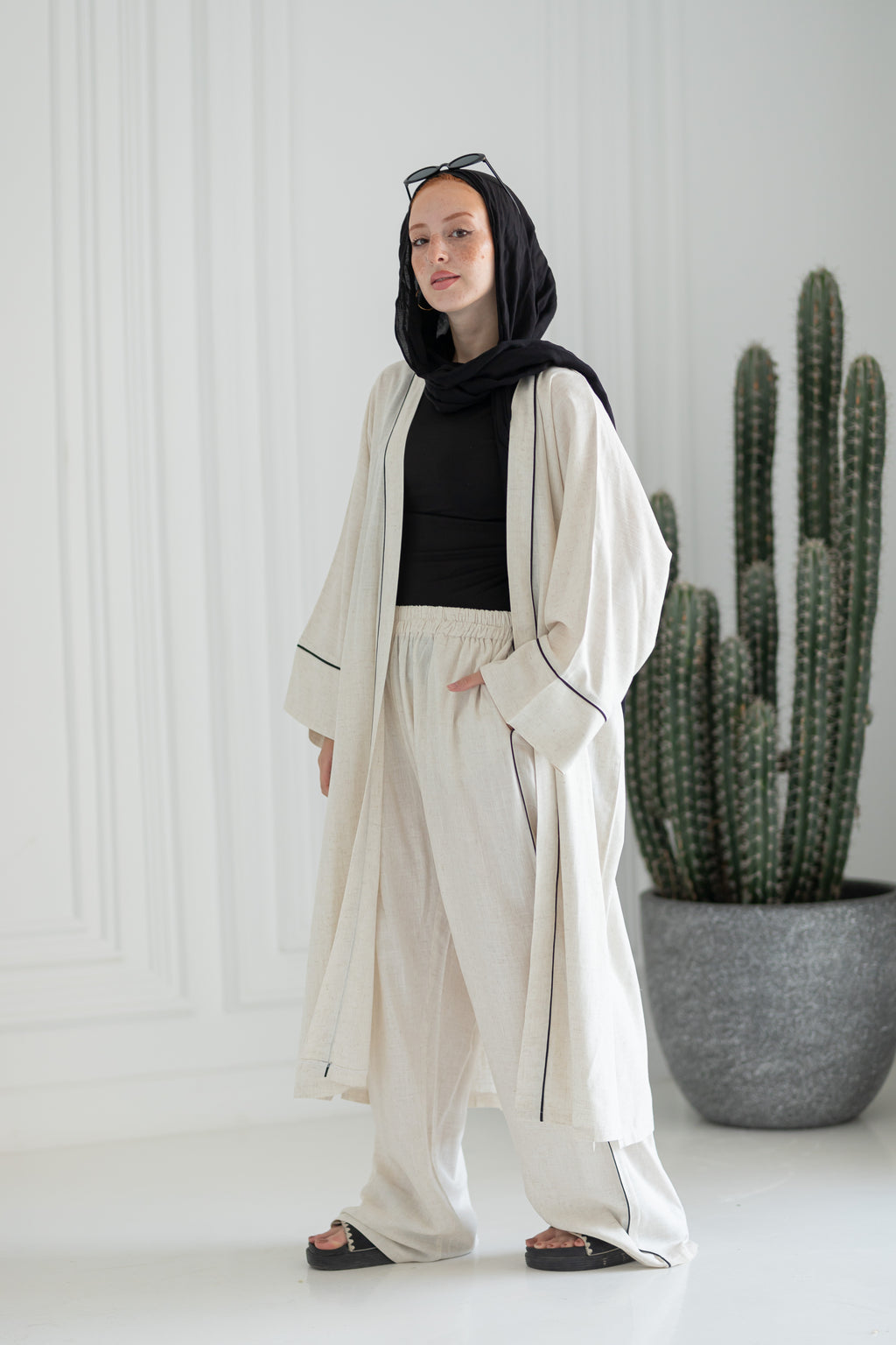 beige